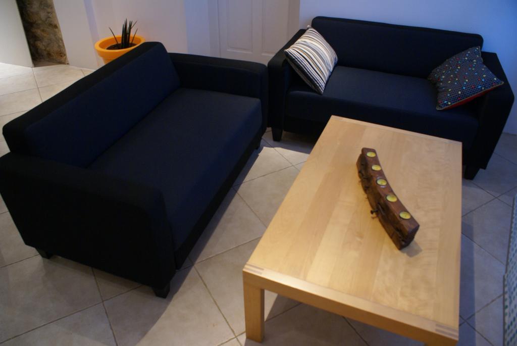 Auberge Gekko Ornaisons Номер фото